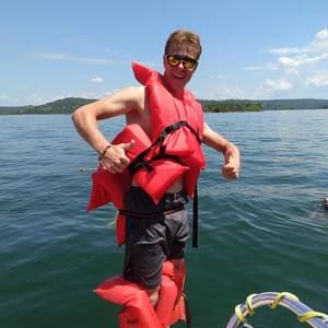 Meet your Posher, Vincent